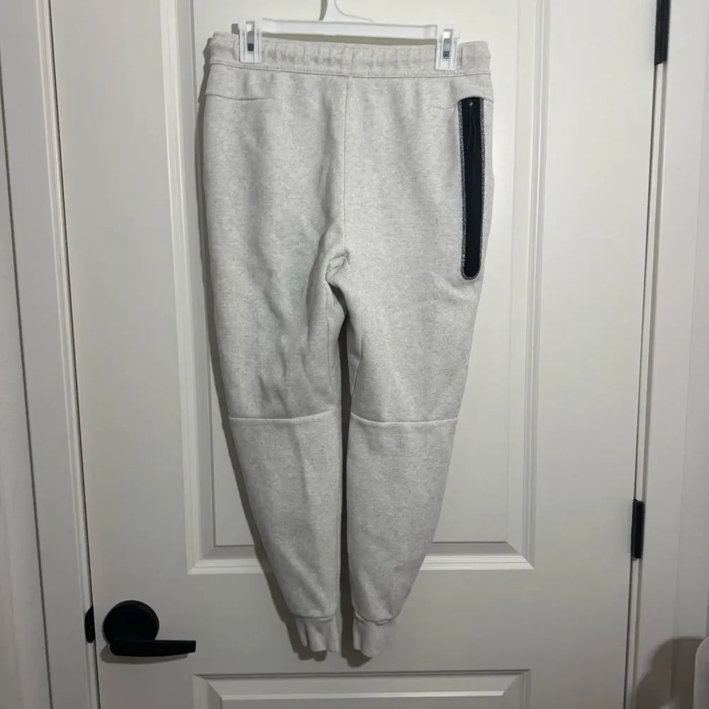 Nike Light Grey Athletic Jogger Sweatpants
